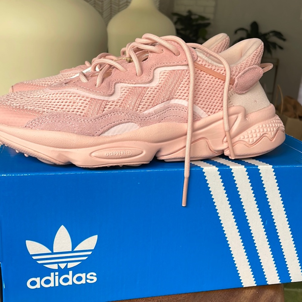 COPY - WOMEN'S ADIDAS ORIGINALS OZWEEGO CASUAL SHOES